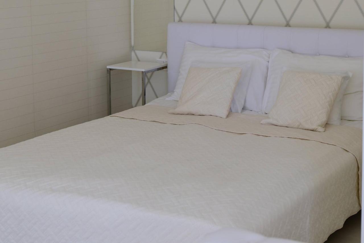 Cloe Apartman Сегед Екстериор снимка